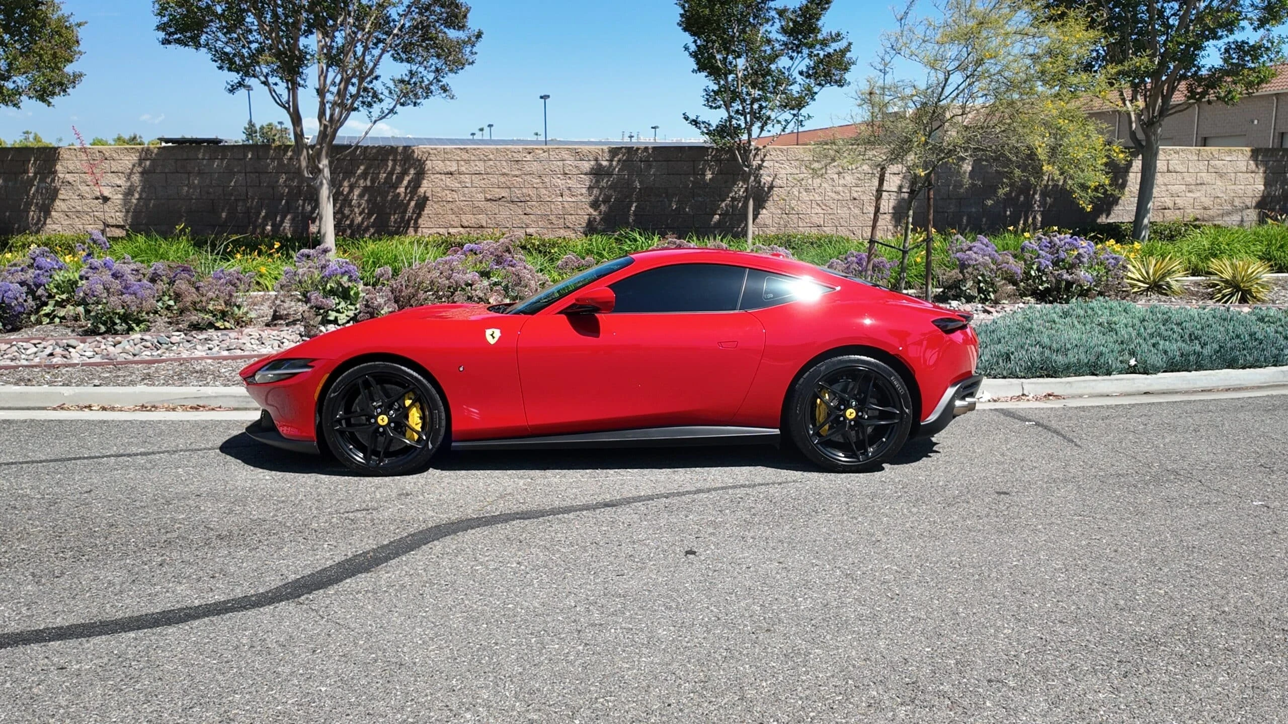Ferrari Roma detail relevant to grand-touring car rentals on THE LUX CAR