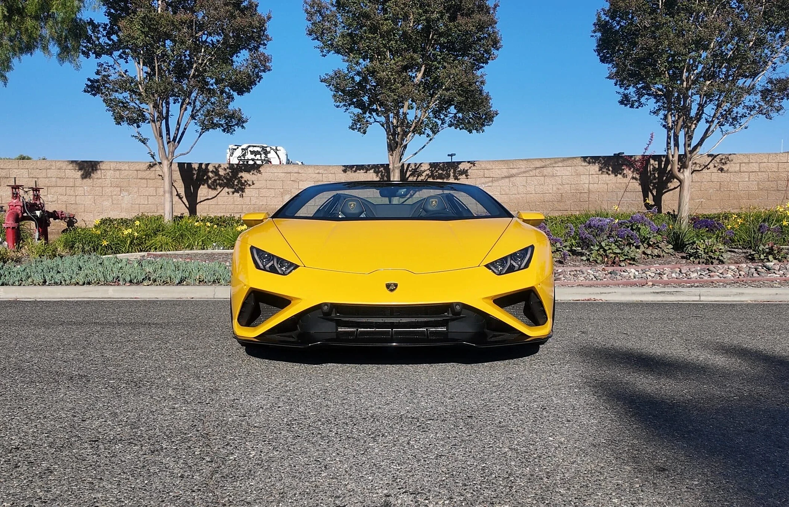 Lamborghini Huracán EVO Spyder detail relevant to miami vacation car rentals on THE LUX CAR