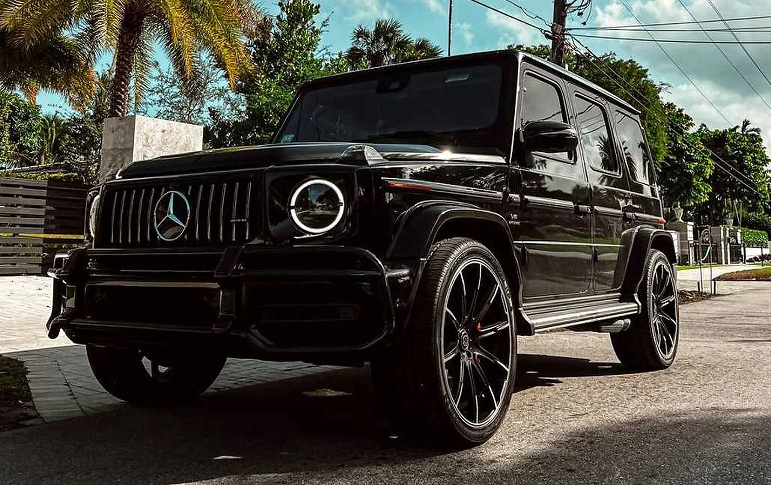 Mercedes-AMG G 63 for holiday luxury car rentals — luxury event car rental Miami — THE LUX CAR guide