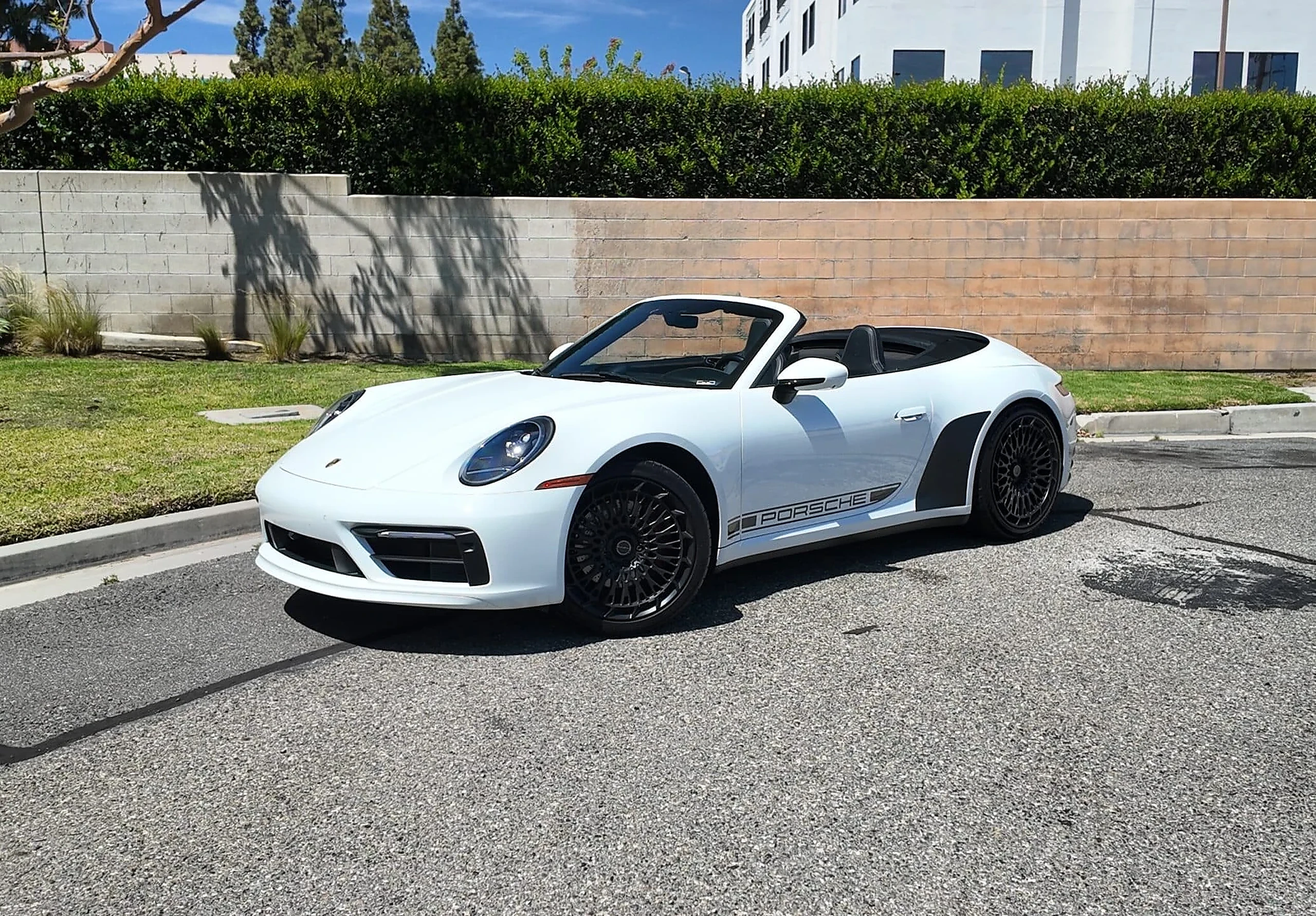 Porsche 911 Carrera 4S Cabriolet exterior for holiday luxury car rentals