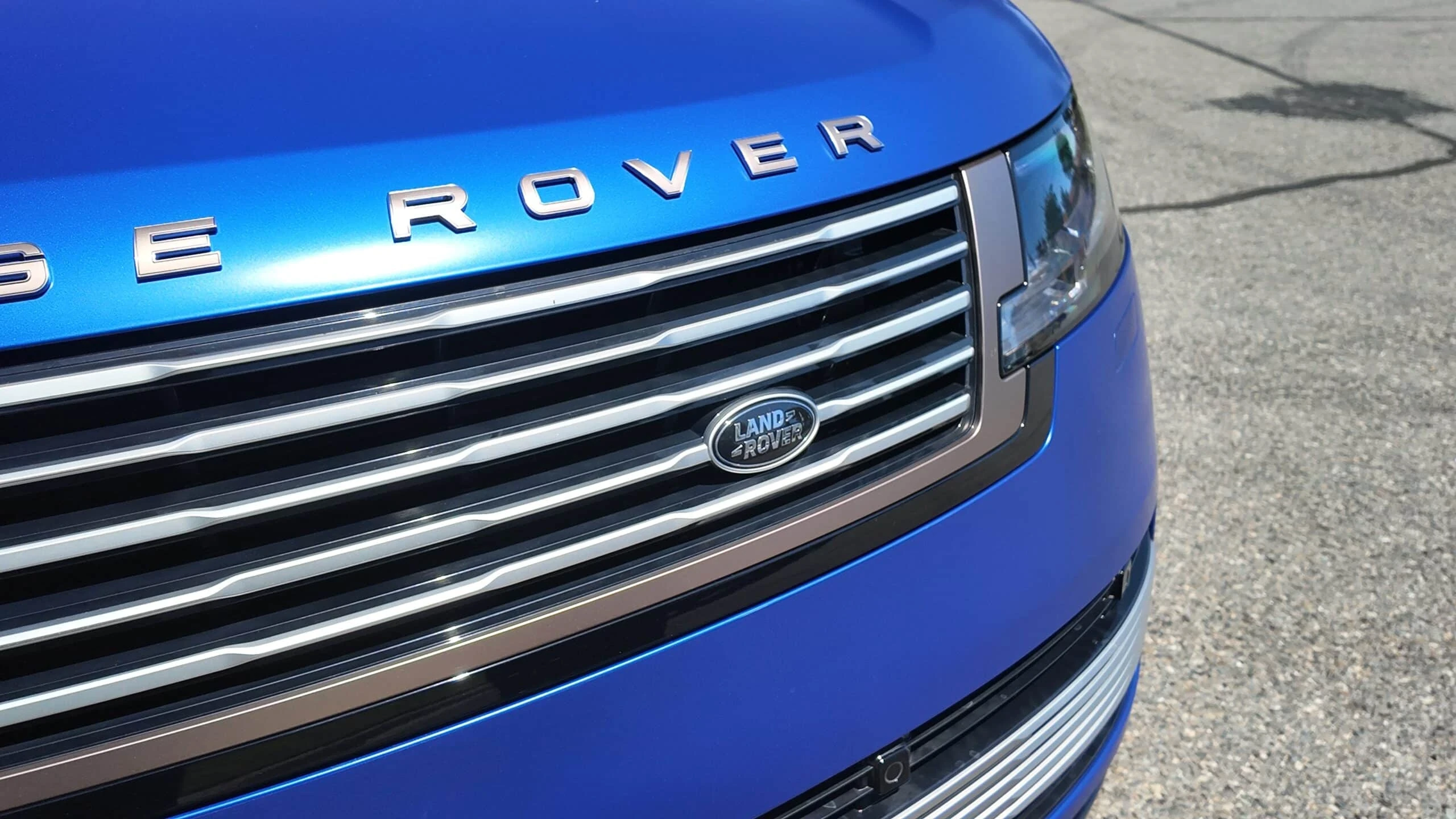 Range Rover SV detail relevant to yacht & marina delivery on THE LUX CAR
